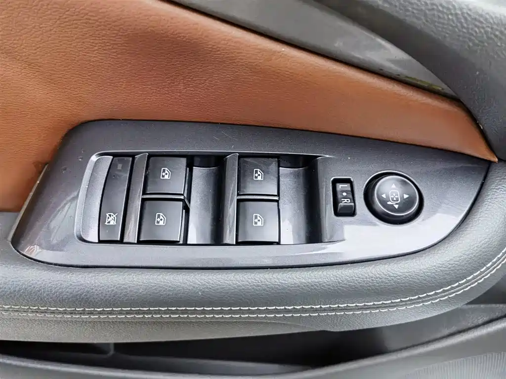 Chevrolet Malibu 2017 1.5T Automatic Comfort Edition фото 9