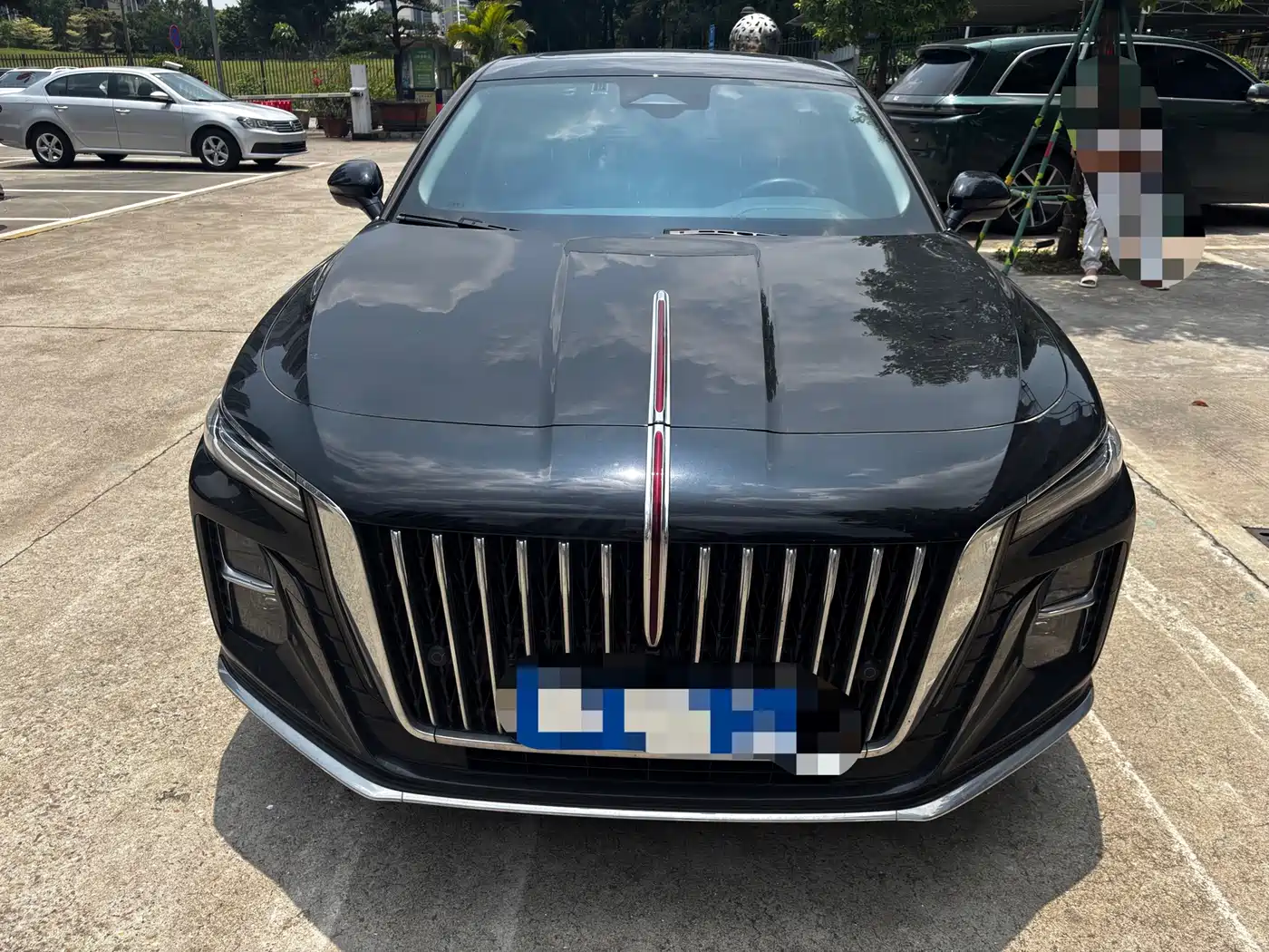 Hongqi H5 2024 2.0T Automatic Smart Connect Flag Smooth Edition фото 2