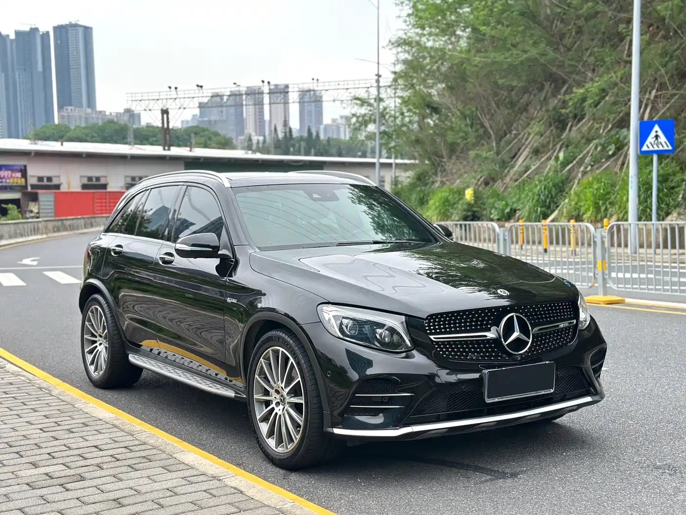 Mercedes-Benz GLC AMG 2017 AMG GLC 43 4MATIC фото 3
