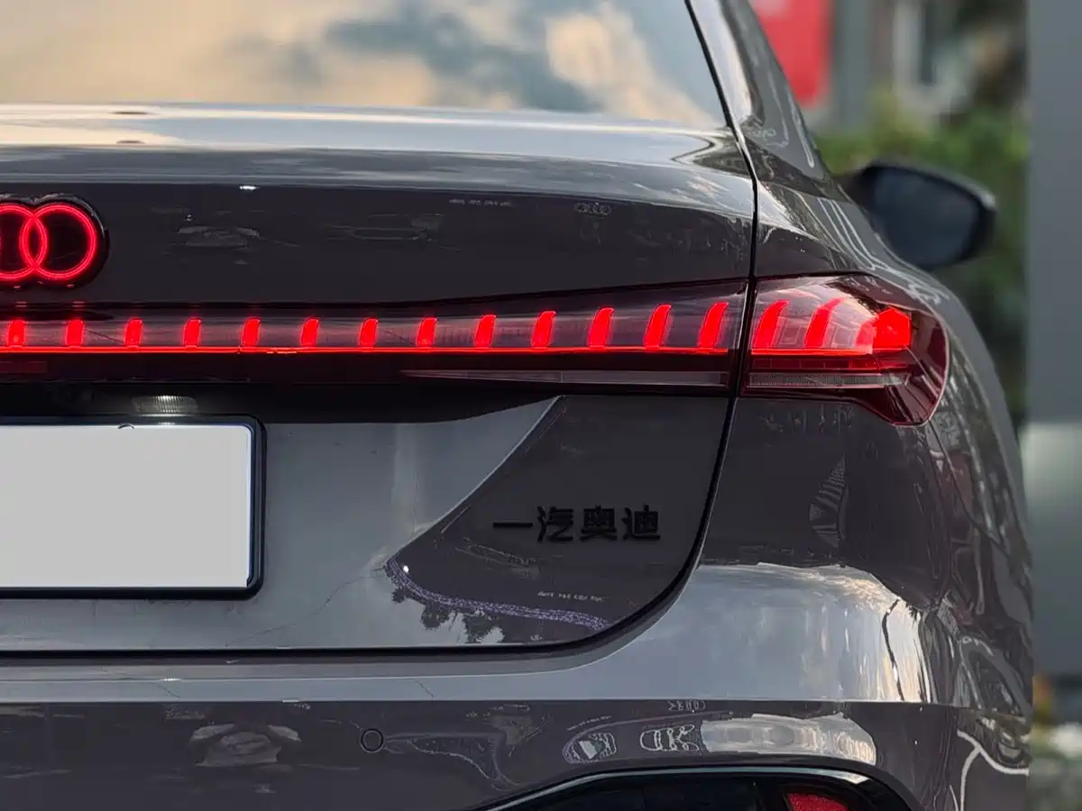 Audi A5L 2026 2.0T Sport Edition фото 17