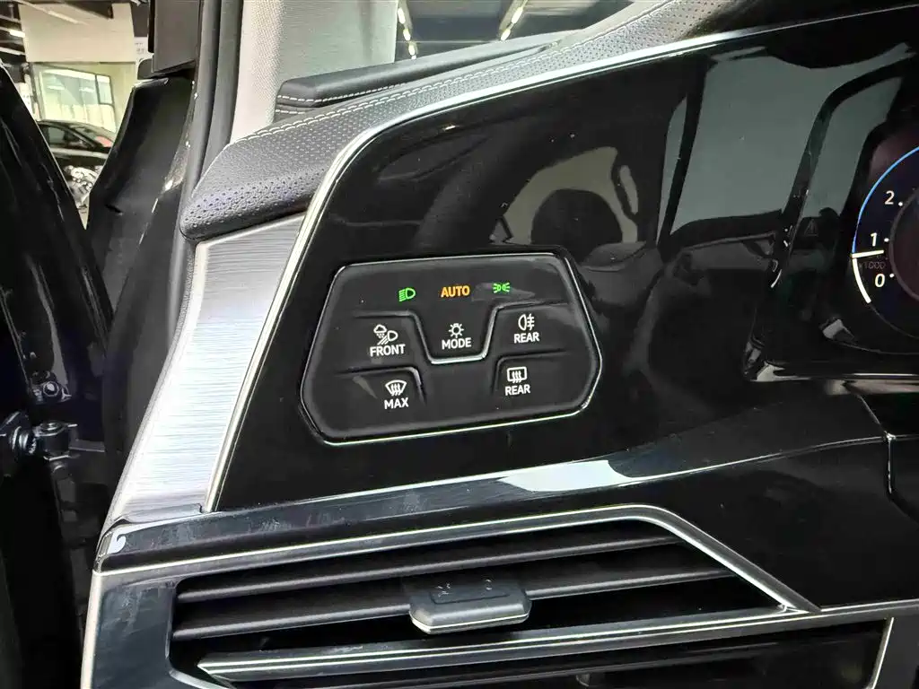 Volkswagen Talagon 2022 380TSI 4WD Luxury Premium Pro Edition 6-seater фото 15