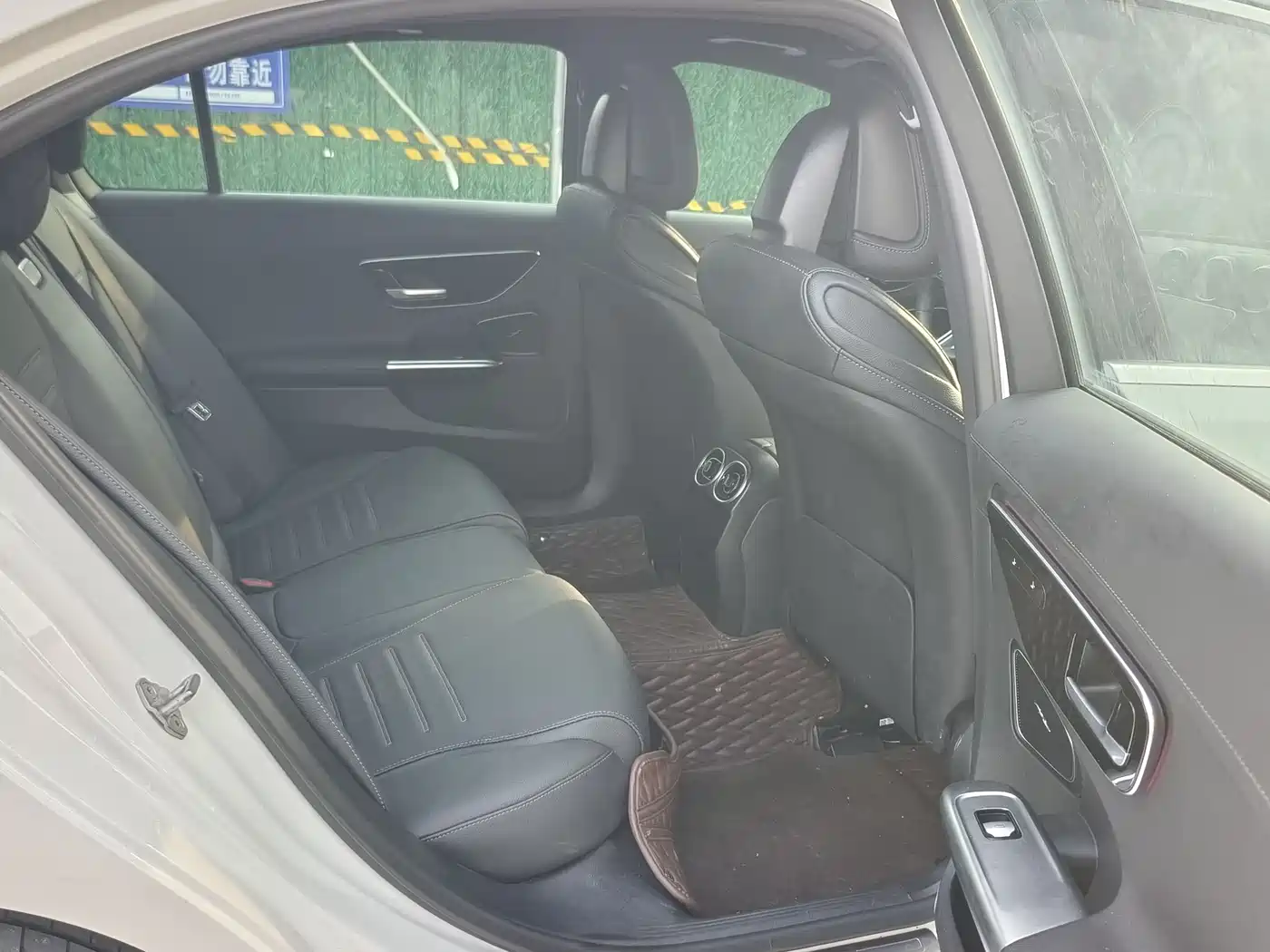 Mercedes-Benz C-Class 2024 C 200 L Sport Edition фото 13