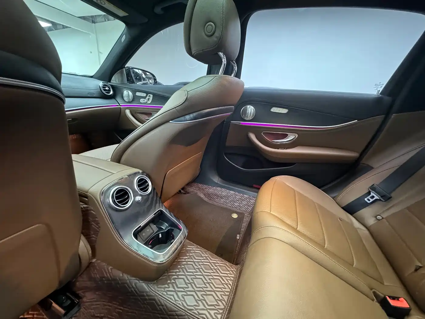 Mercedes-Benz E-Class 2021 E 300 L Fashion фото 10