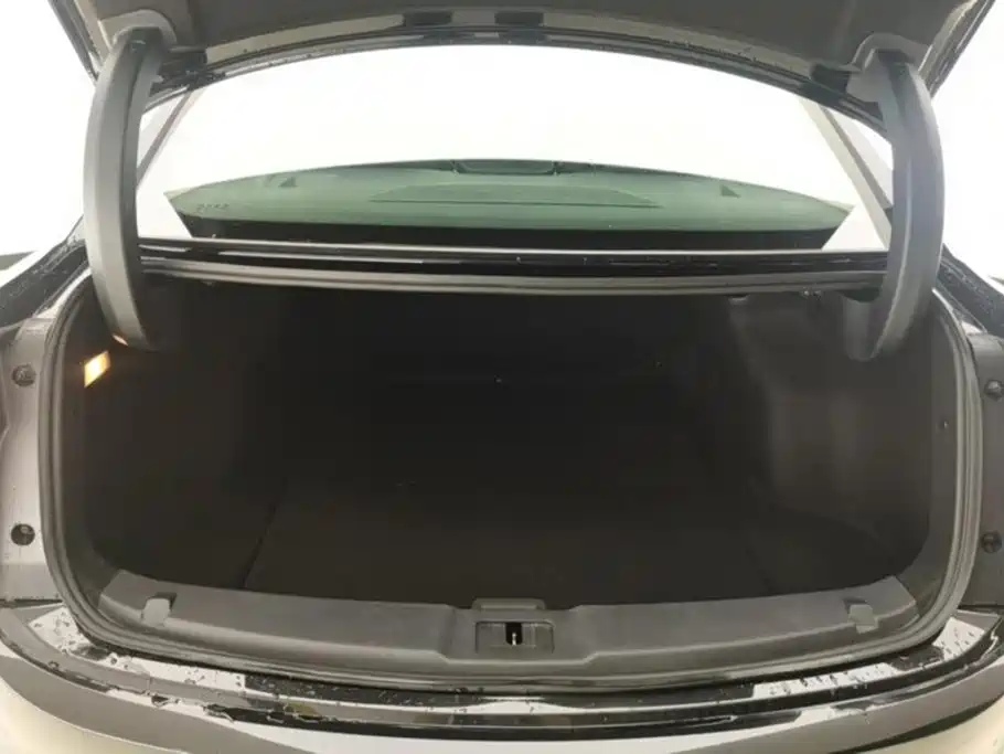 Hongqi E-QM5 2025 2024 500km Travel Edition