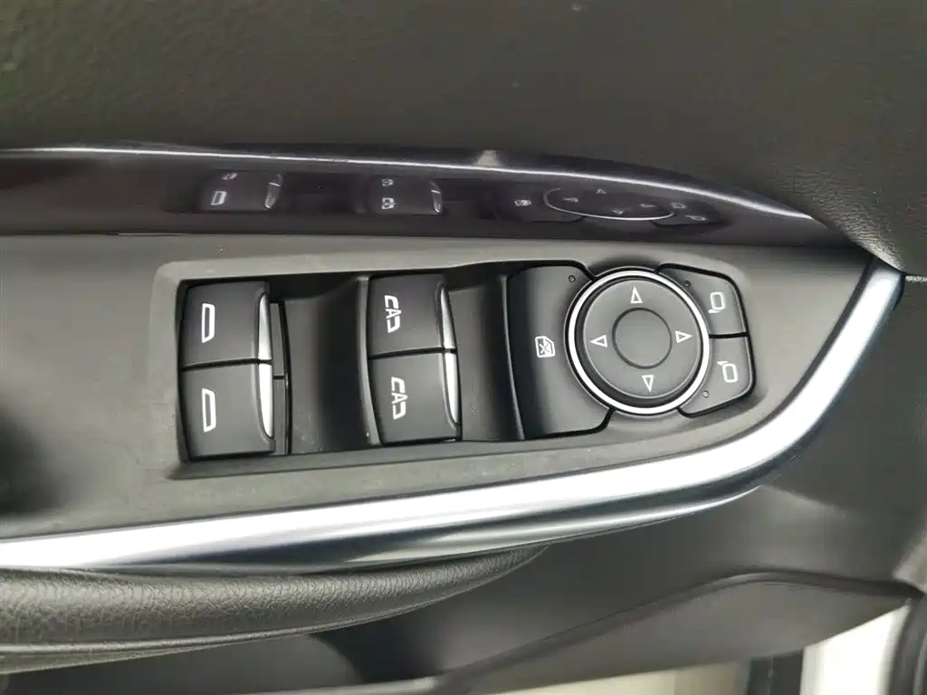Cadillac XT4 2020 Facelift 28T 2WD Tech фото 9