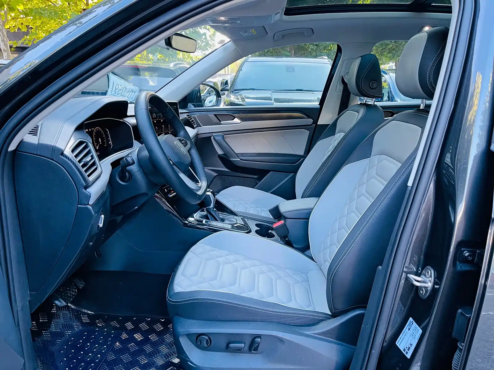 Photo 10 - Volkswagen Tayron