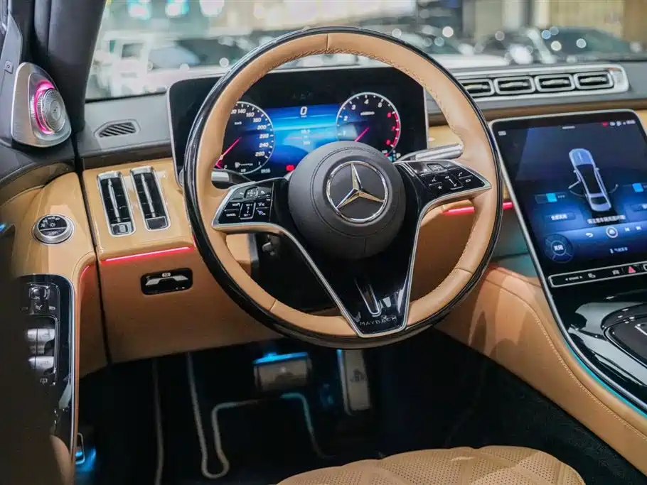 Mercedes-Benz Maybach S-Class 2022 S 680 4MATIC Virgil Abloh Limited Edition фото 21