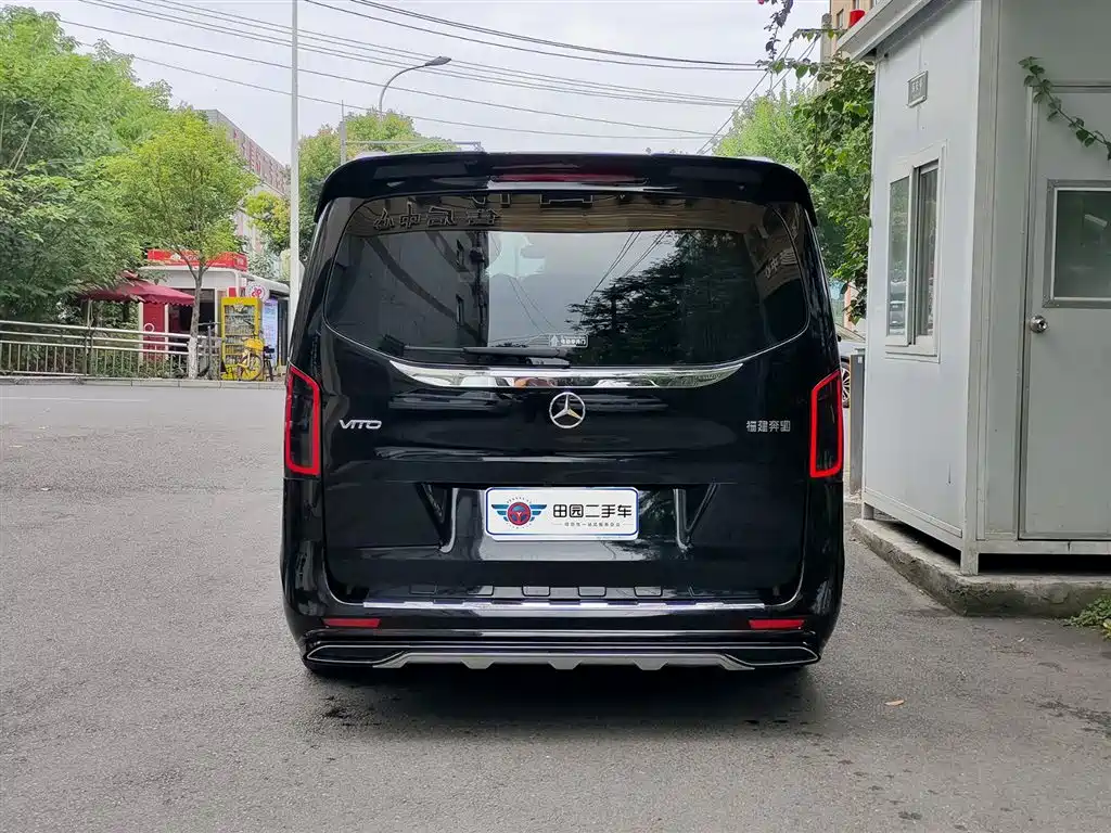 Mercedes-Benz Vito 2023 2.0T Elite 7-Seater фото 5