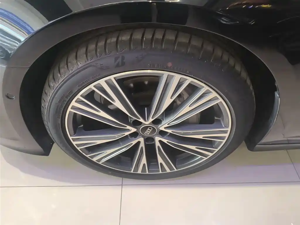 Audi A6L 2023 Facelift 45 TFSI quattro Premium Dynamic фото 23