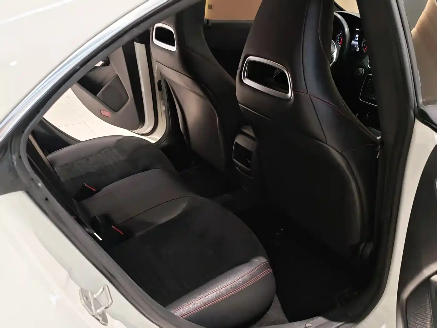Mercedes-Benz CLA (Import) 2015 CLA 220 4MATIC фото 14