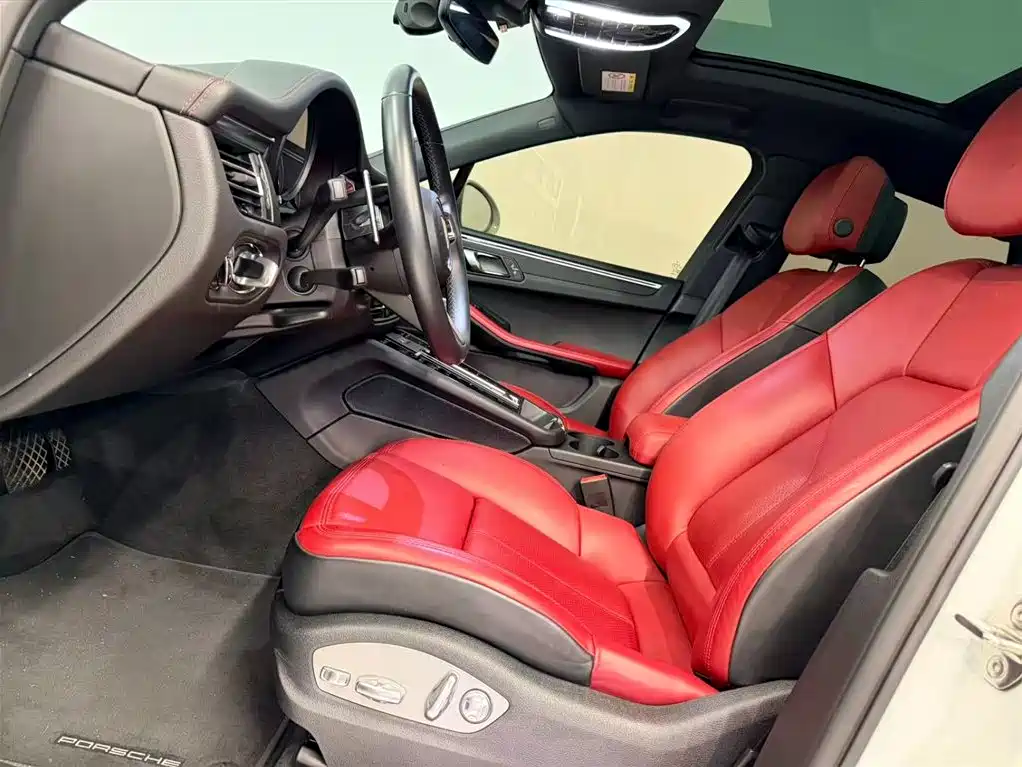Porsche Macan 2024 Macan 2.0T фото 13