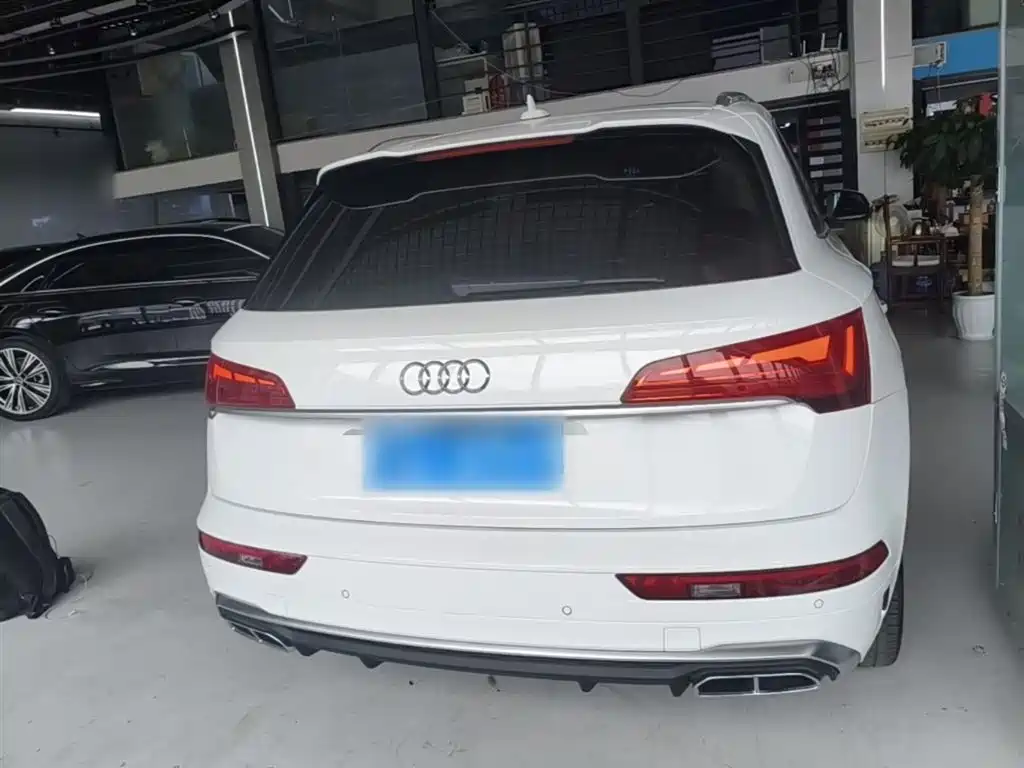 Audi Q5L 2022 Facelift 40T Luxury Dynamic фото 6