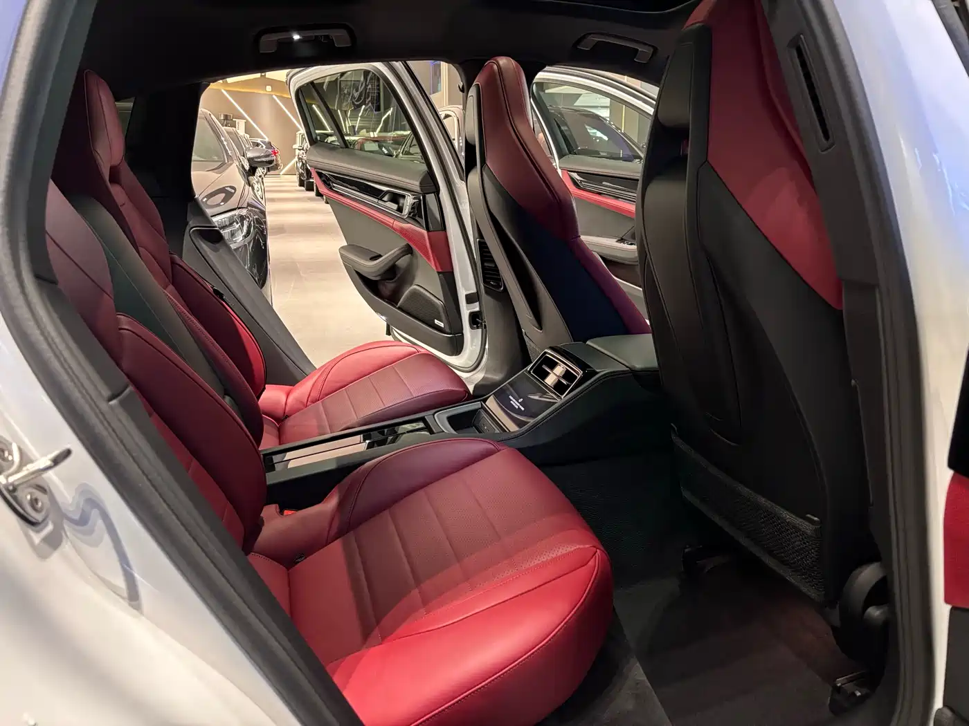 Porsche Panamera 2024 Panamera 2.9T фото 15