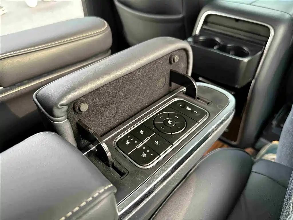 GAC Trumpchi Trumpchi M8 2021 Leading Show Series 390T Ultimate Edition фото 20