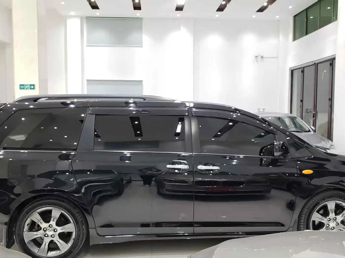 Toyota Sienna 2016 2015 3.5L 2WD LE