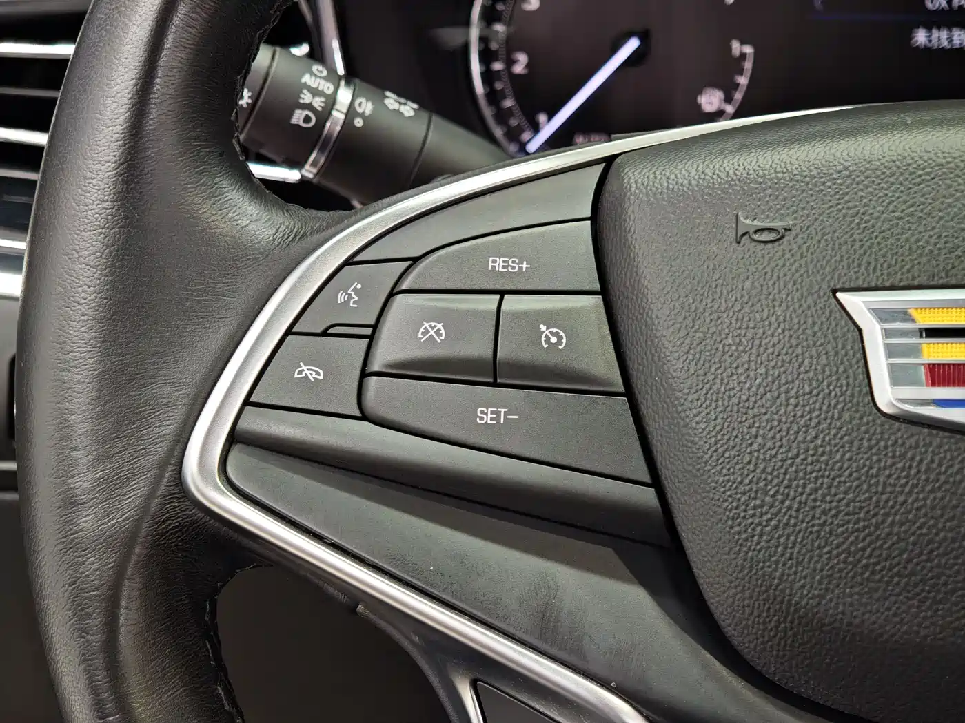 Cadillac XT5 2024 2.0T FWD Fashion Edition фото 10
