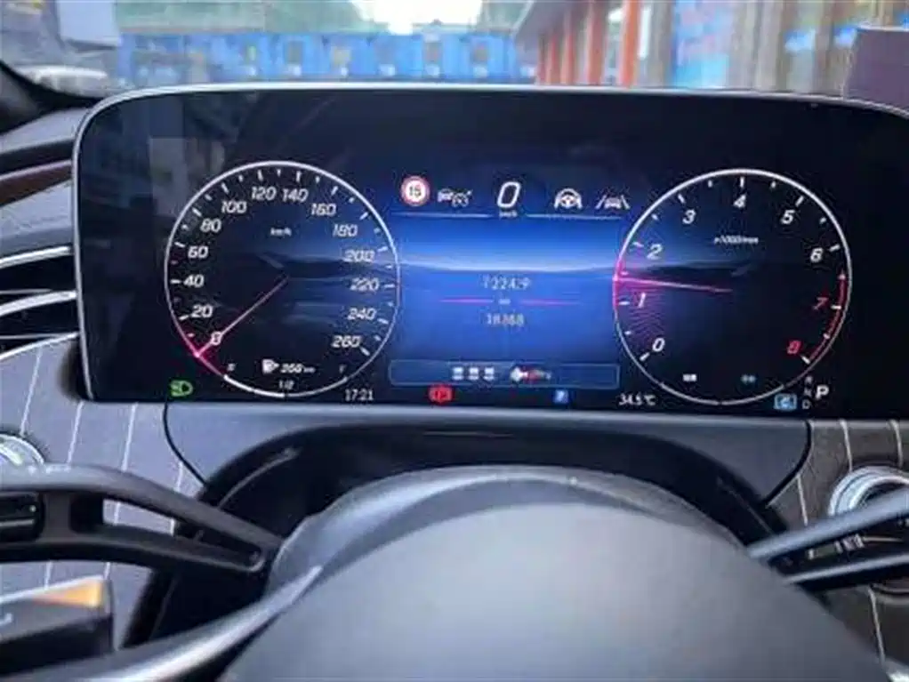 Mercedes-Benz E-Class 2024 E 300 L Fashion фото 9