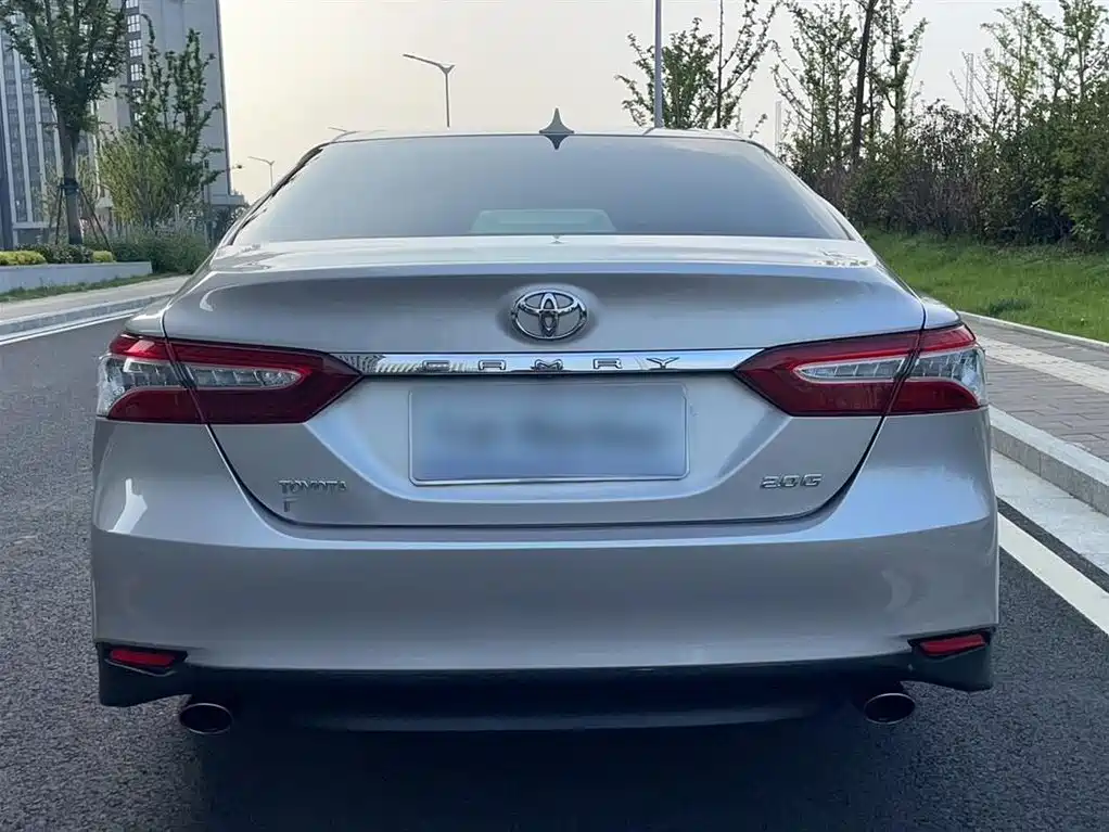Toyota Camry 2018 2.0G Luxury Edition фото 22