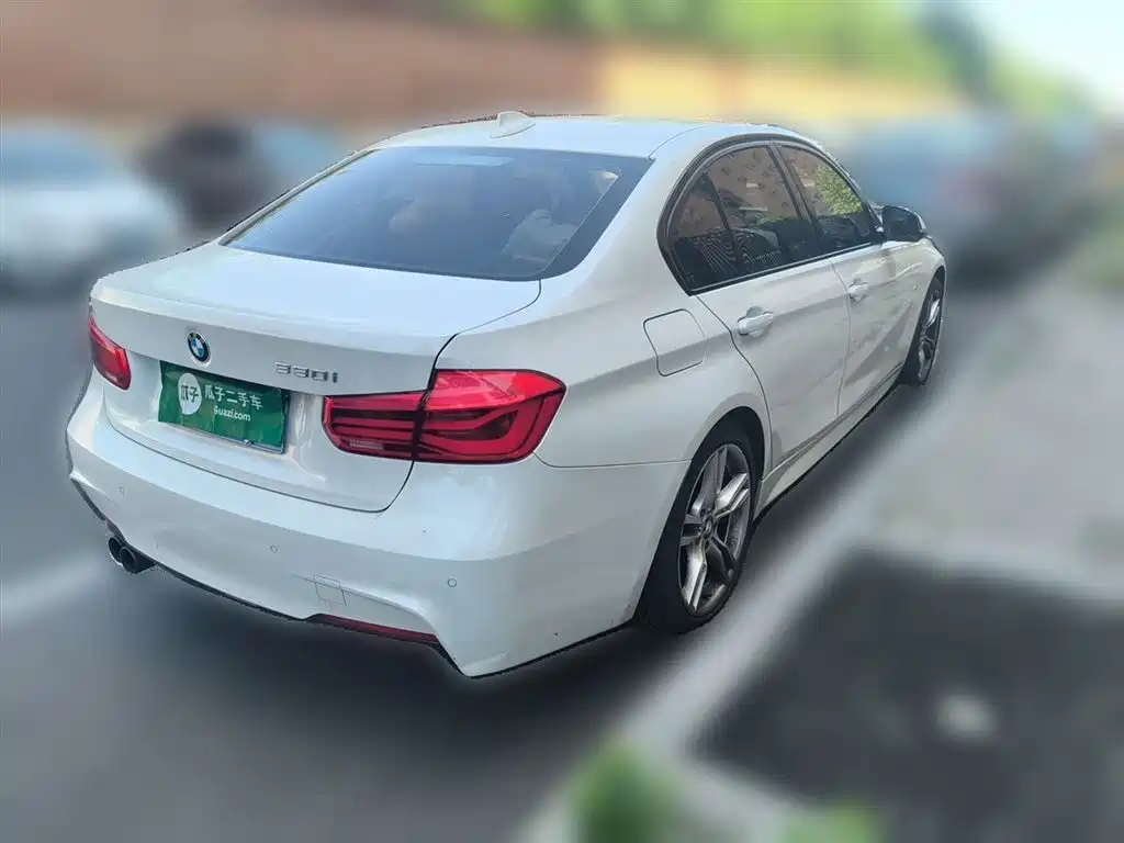 BMW 3 Series 2018 320i M Sport Package фото 5