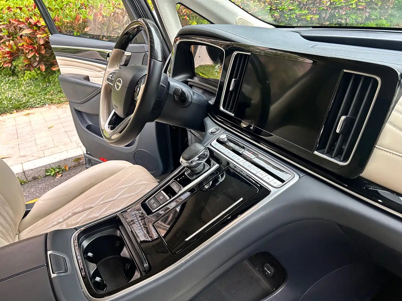 GAC Trumpchi Trumpchi M8 2021 Master Series 390T 4-Seat Glory Edition фото 8