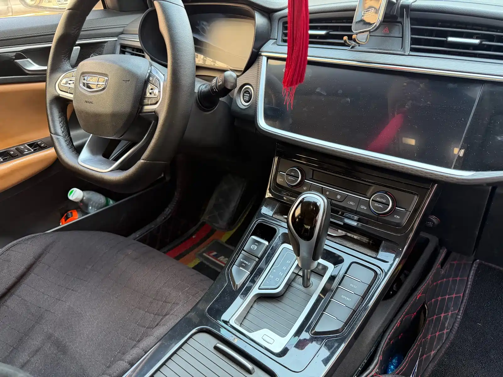 Фото 10 - Geely Emgrand GL