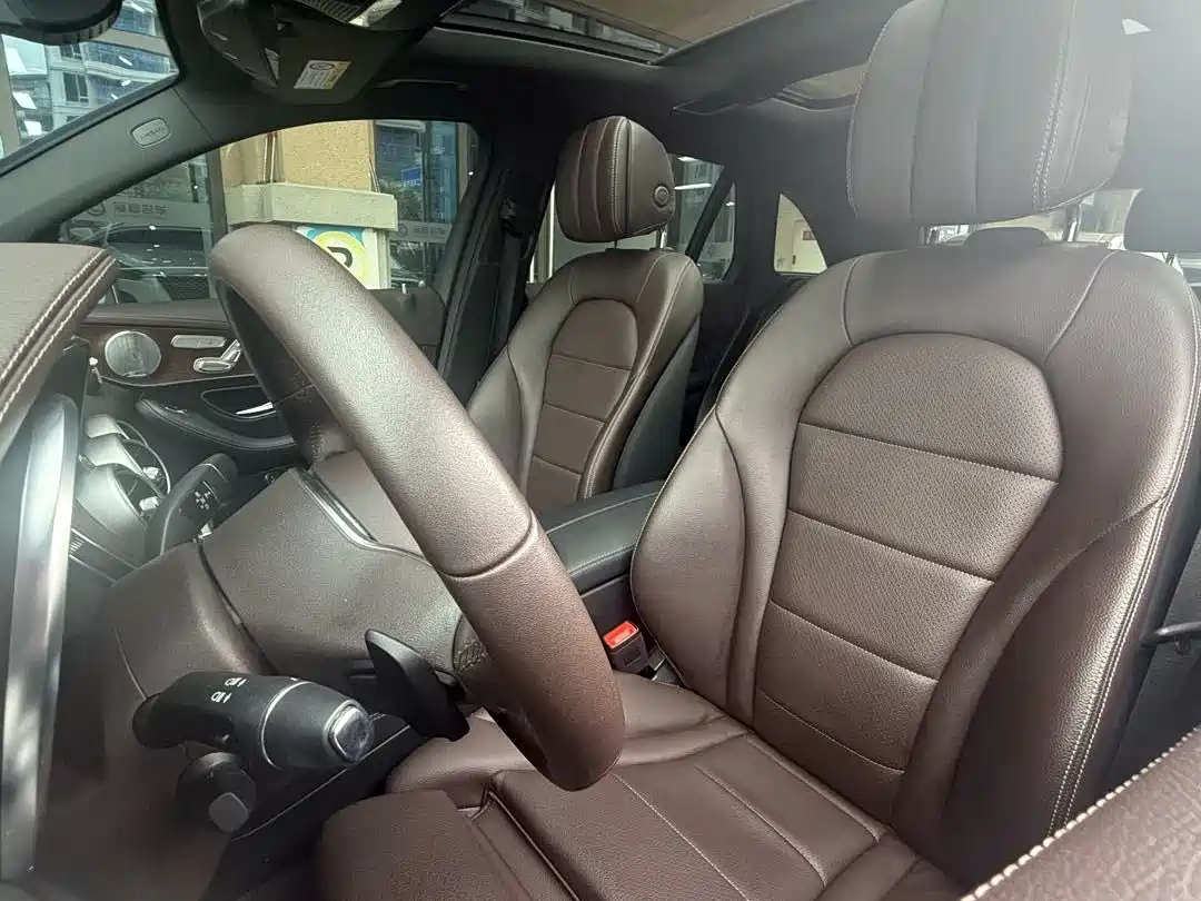 Mercedes-Benz GLC 2021 GLC 300 L 4MATIC Sporty фото 9