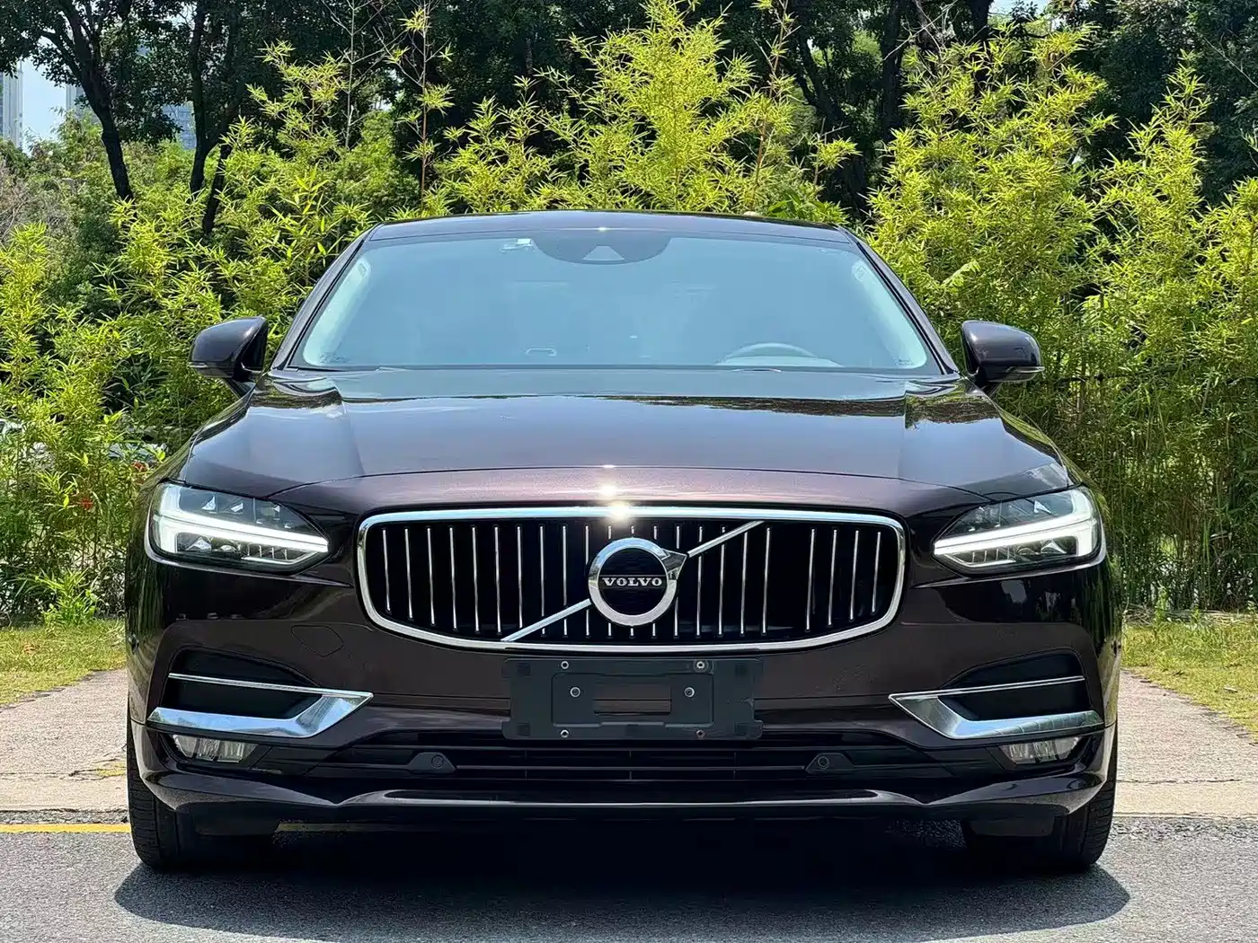 Фото 2 - Volvo S90