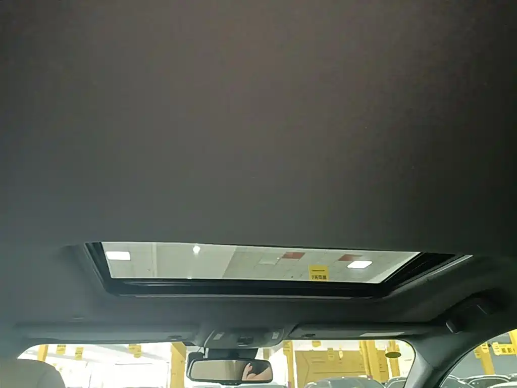 Toyota Sienna 2021 2.5L Hybrid Premium Edition фото 18
