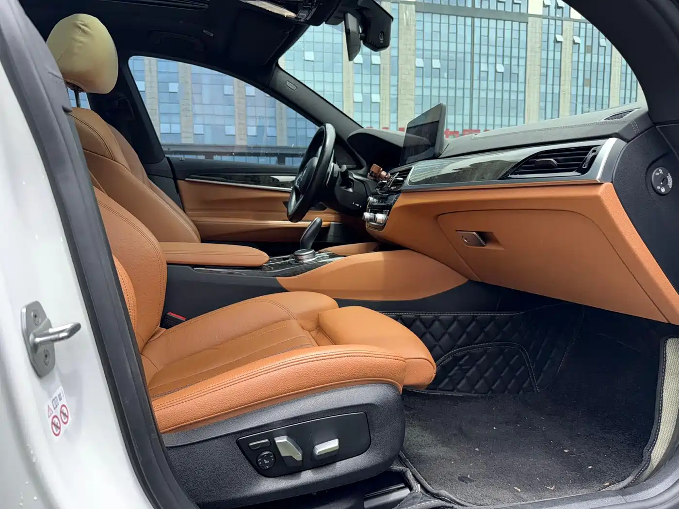 BMW 6 Series GT 2022 Model 630i M Sport Package фото 11