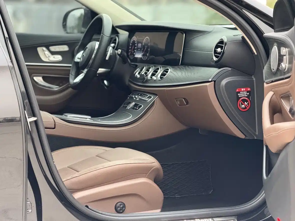 Mercedes-Benz E-Class 2020 E 300 L Luxury Model фото 11