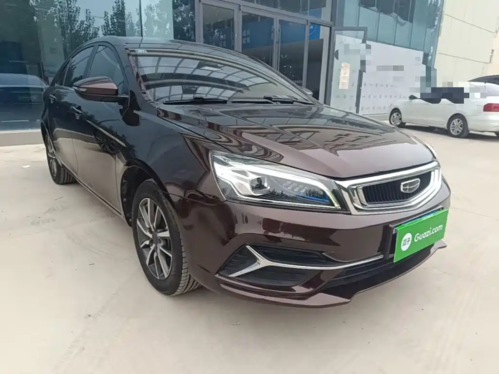 Фото 4 - Geely Emgrand