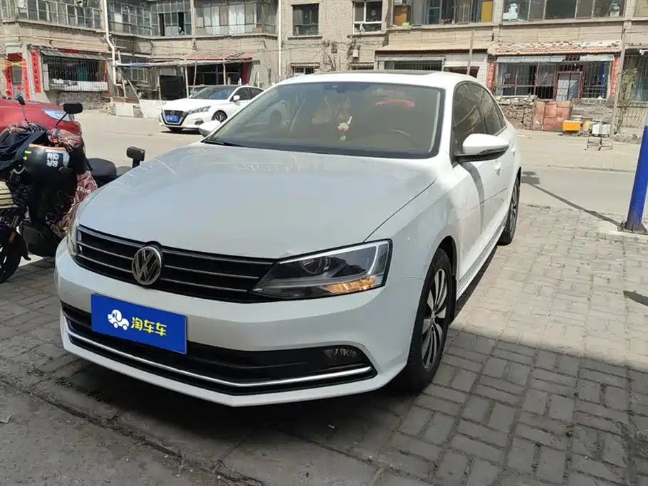 Volkswagen Sagitar 2018 1.6L Automatic Comfort