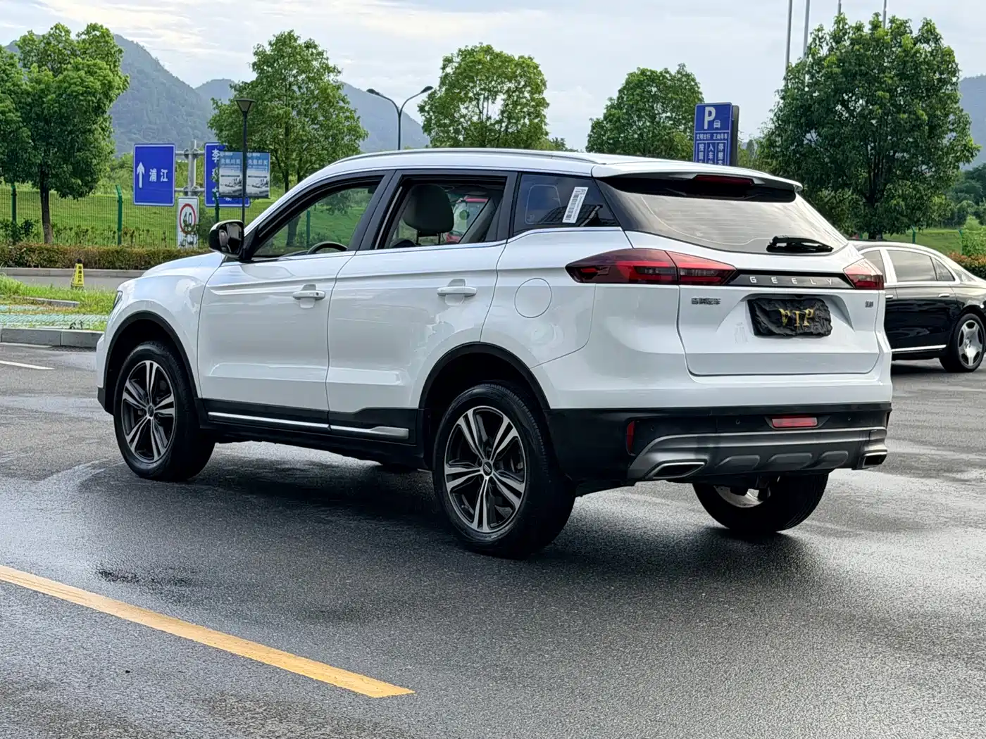 Фото 7 - Geely Boyue
