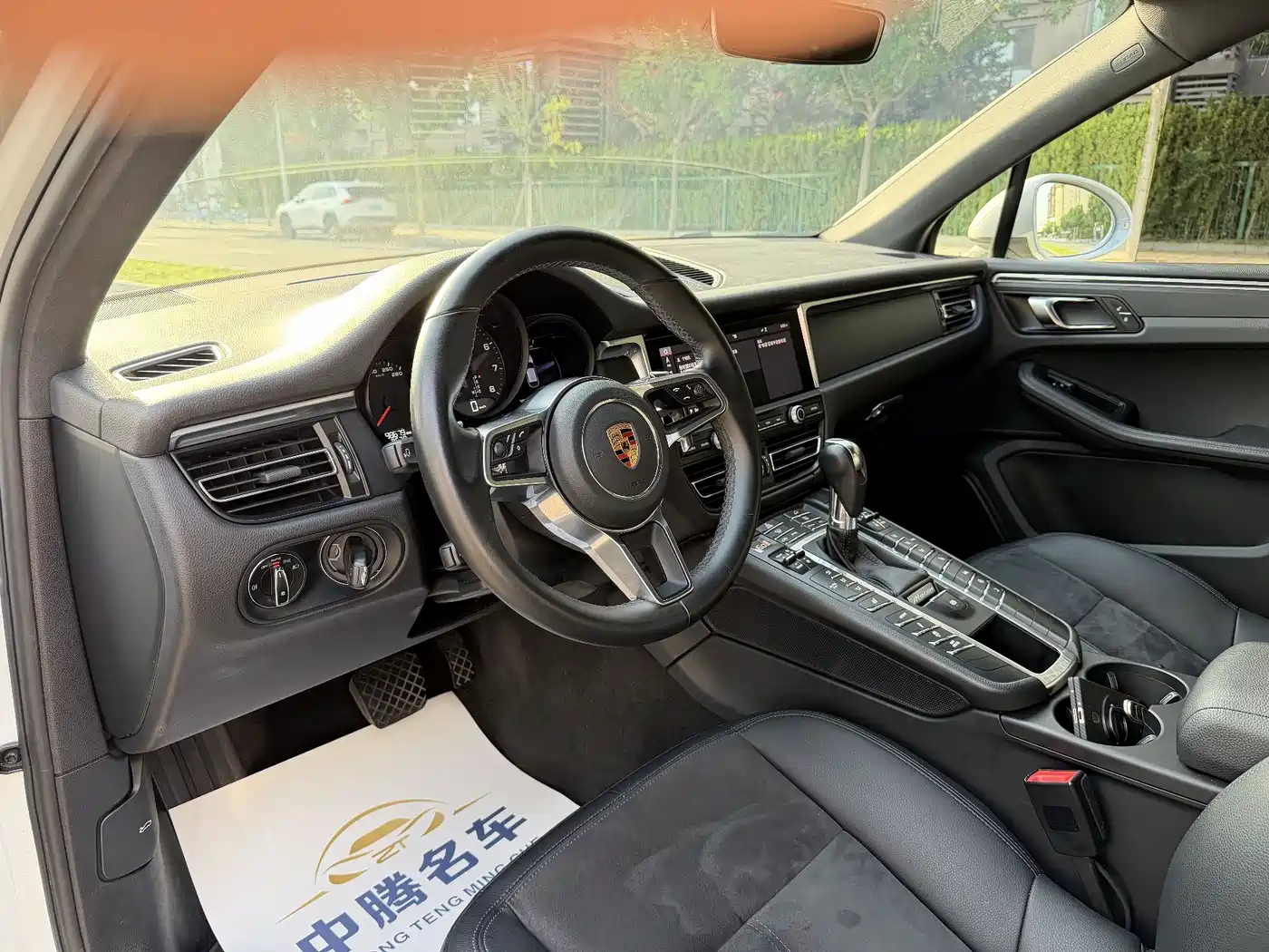 Porsche Macan 2018 Macan 2.0T фото 4