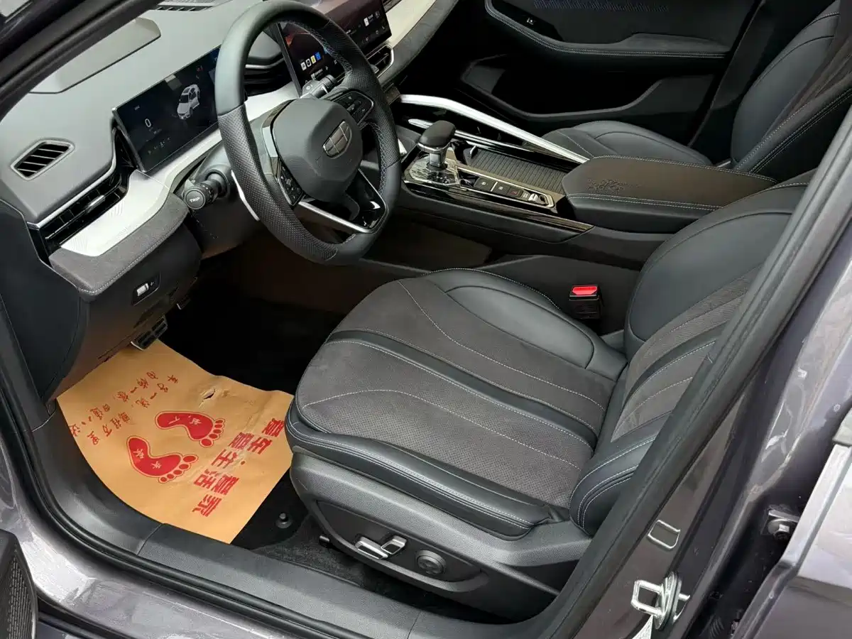Geely Preface 2024 2025 Oriental Glory 2.0TD Moon View Edition