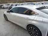 Photo 6 - Lexus ES