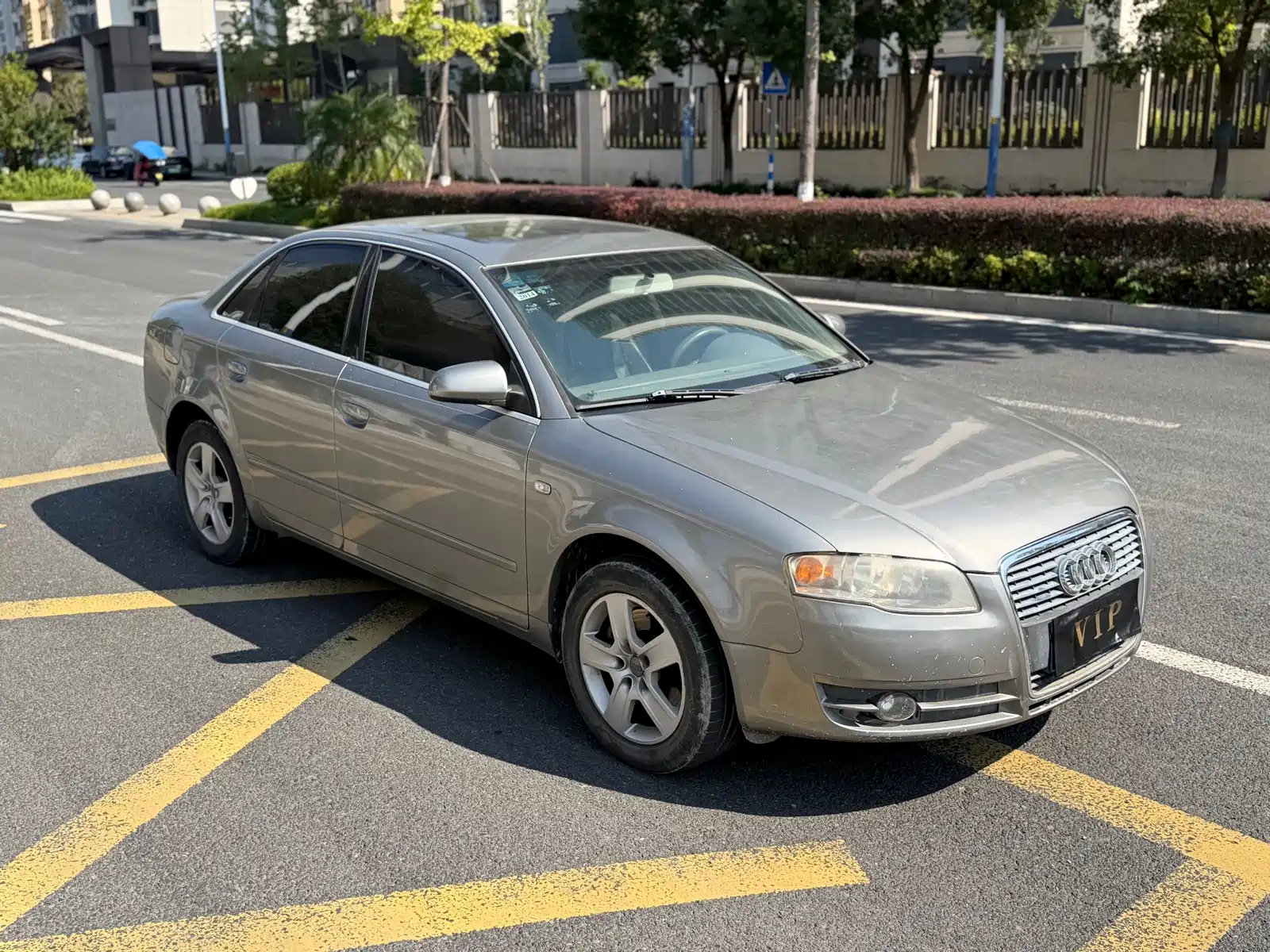 Фото 7 - Audi A4