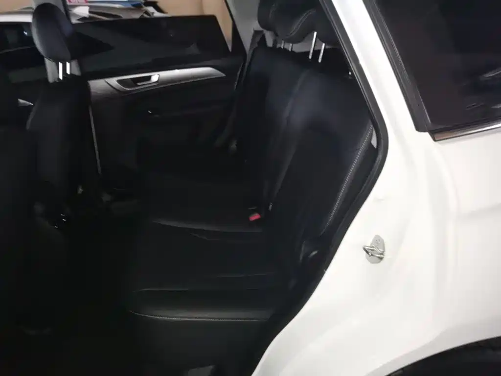 Haval M6 2024 2023 PLUS 1.5T DCT Luxury Smart Connect