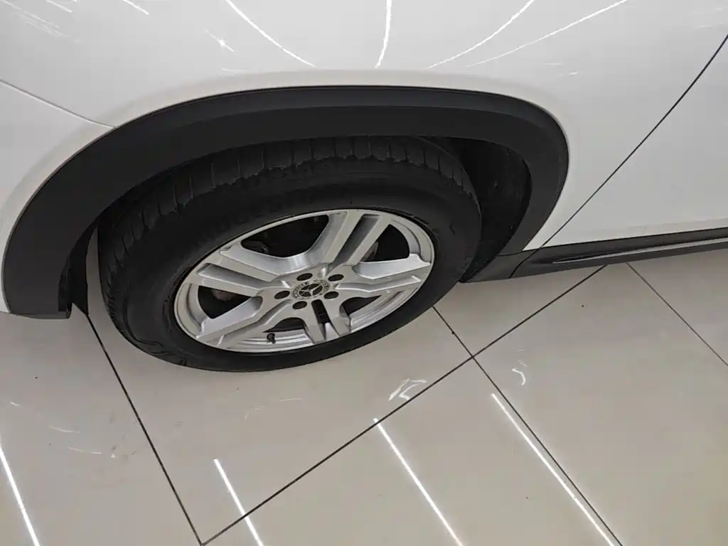 Фото 23 - Mercedes-Benz GLB