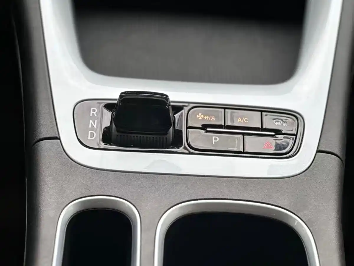 Geely Galaxy Starry Wish 2025 UP 410km Explorer Edition фото 10