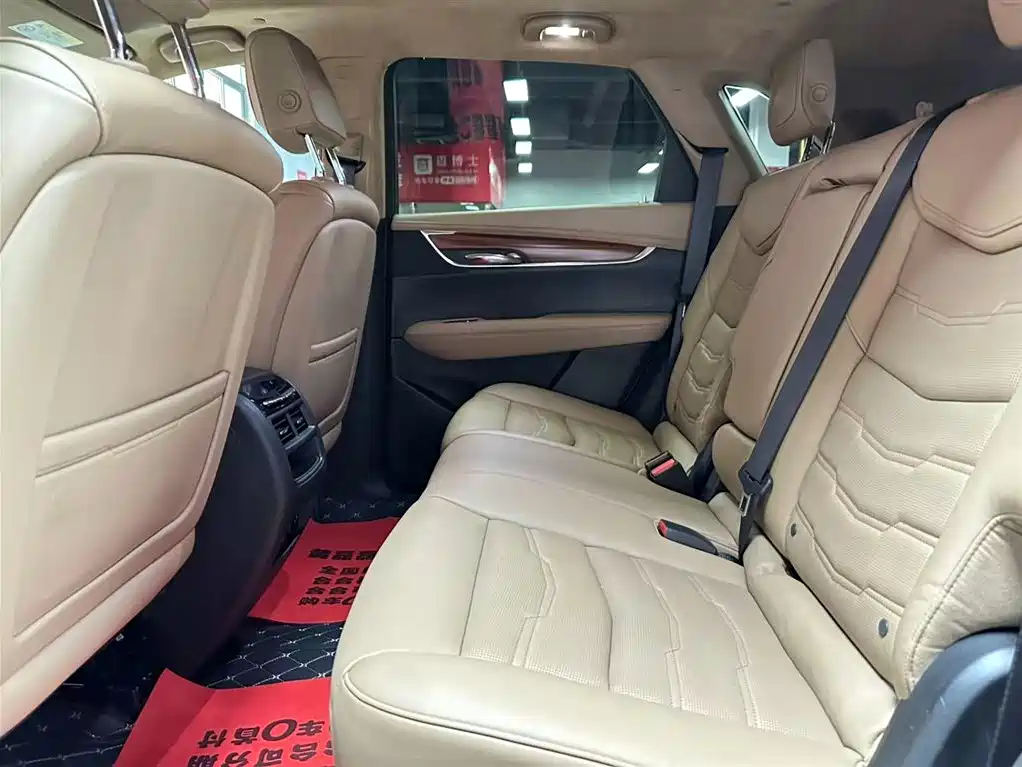 Cadillac XT5 2018 28E 4WD Platinum Edition фото 8