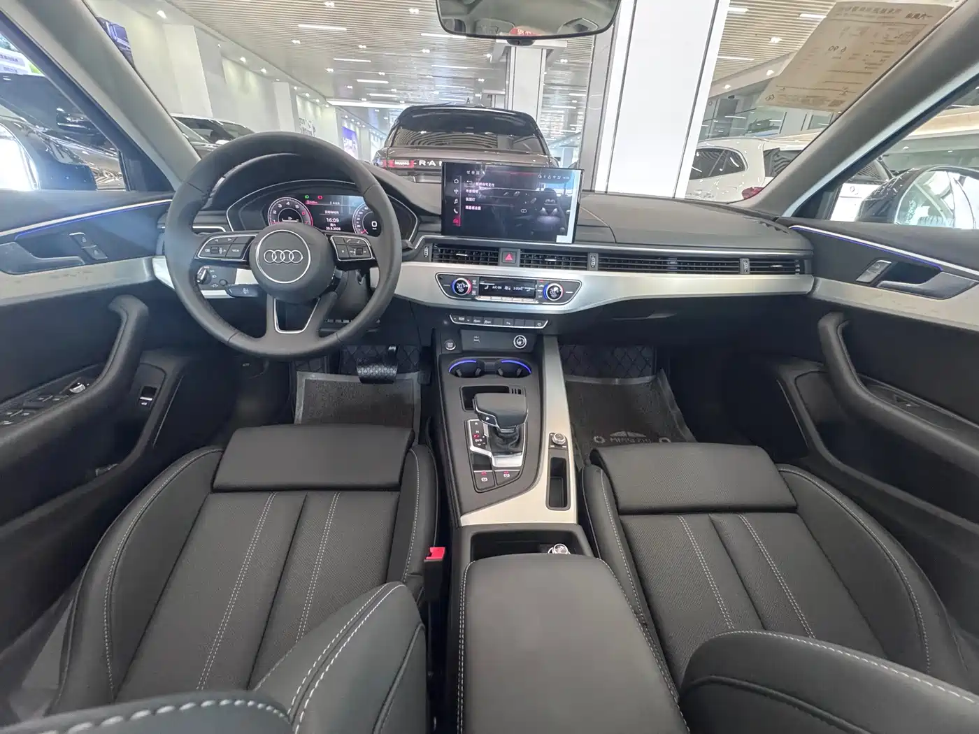 Audi A4L 2026 2025 Model Year Facelift 2 Million Celebration Edition 40 TFSI Fashion Dynamic