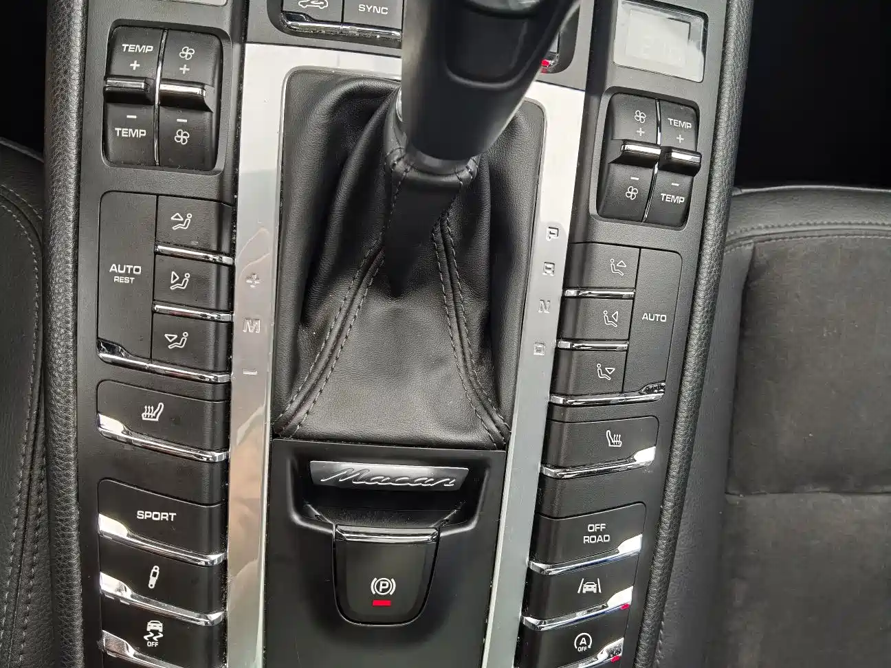 Porsche Macan 2017 Macan 2.0T фото 12