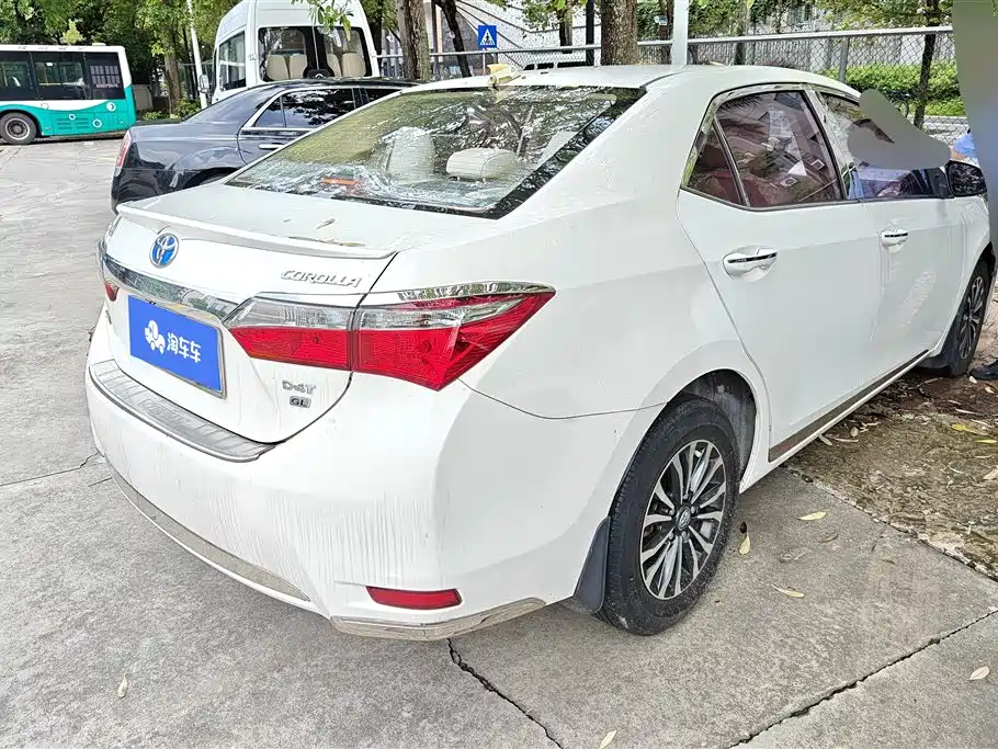 Toyota Corolla 2017 Facelift 1.2T S-CVT GL фото 3