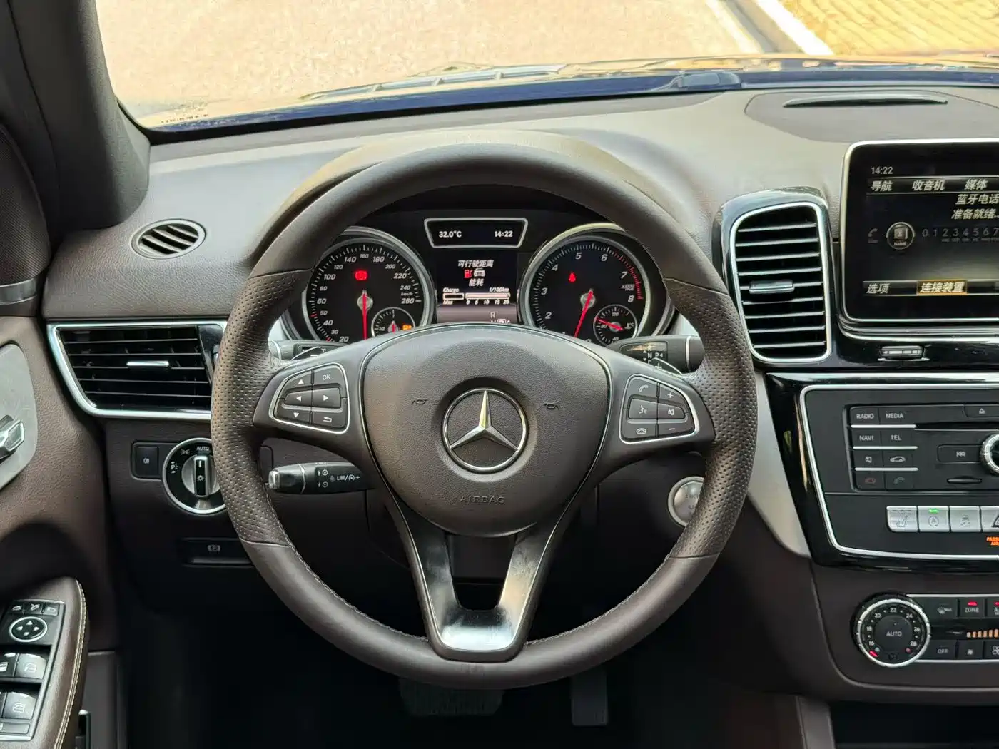 Mercedes-Benz GLE 2015 GLE 320 4MATIC фото 3