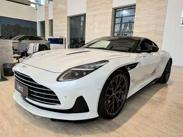  Aston Martin Aston Martin DB12 2025 4.0T V8 Coupe