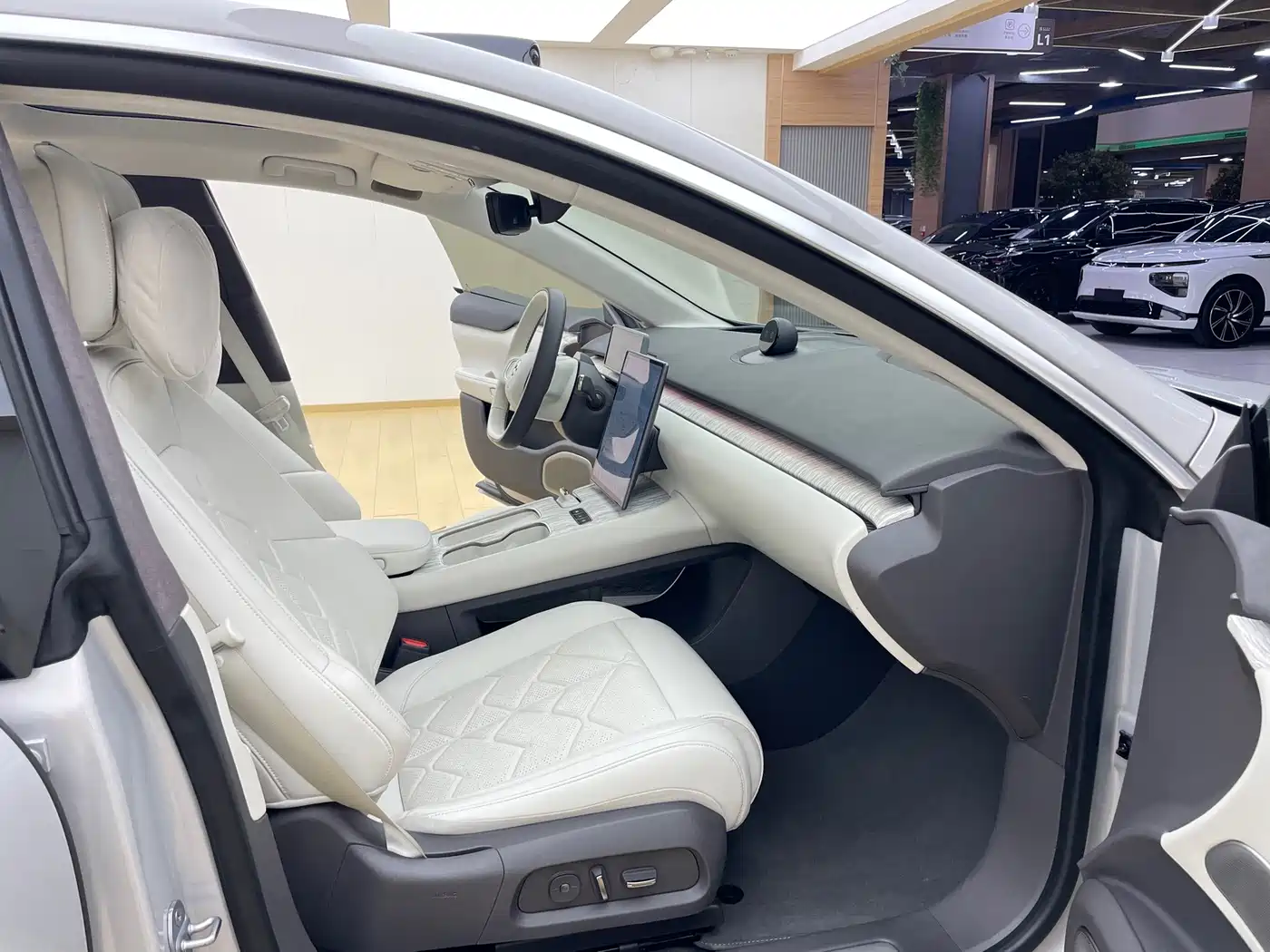 NIO ET7 2024 2024 75kWh Executive Edition