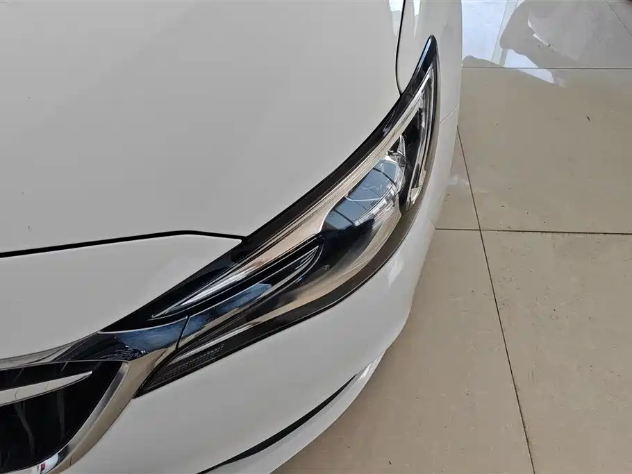 Buick Excelle 2021 Exemplar 1.5L Auto Elite фото 5