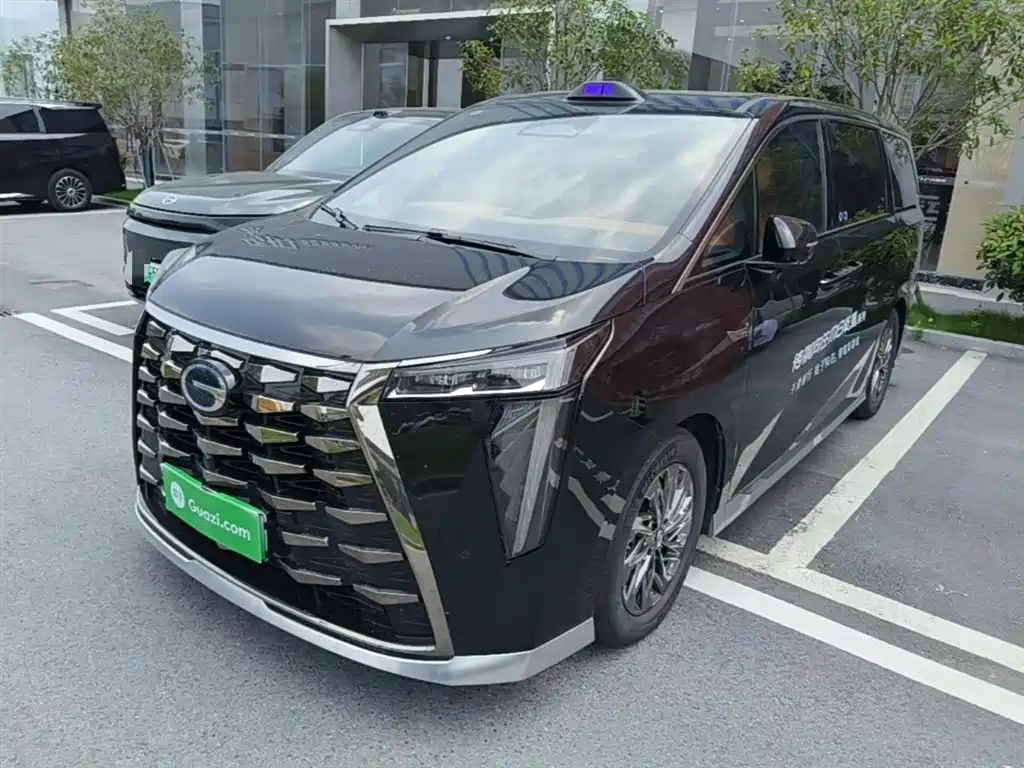 GAC Trumpchi Trumpchi Xiangwang M8 2025 Model QianKun Series Ultra First Class
