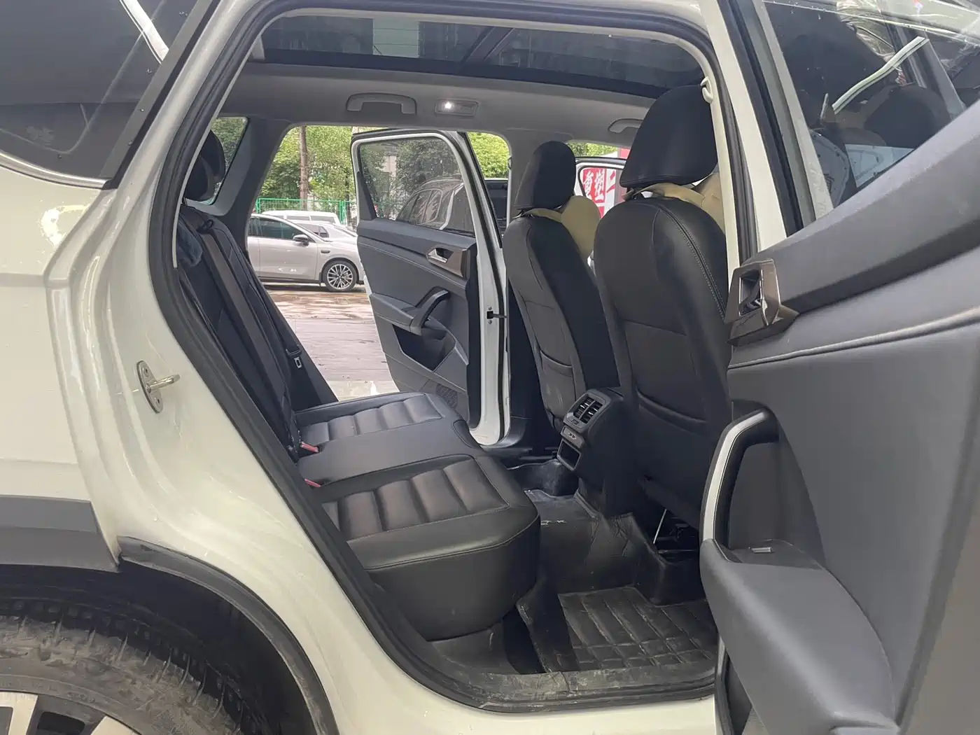 Volkswagen Tharu 2019 280TSI 2WD Luxury Edition China V фото 15